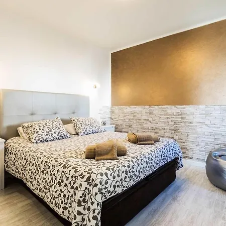 Wonderful 1 Bed With Big Terrace And Sea View In The Portonovo Complex *