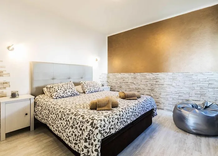 Wonderful 1 Bed With Big Terrace And Sea View In The Portonovo Complex *