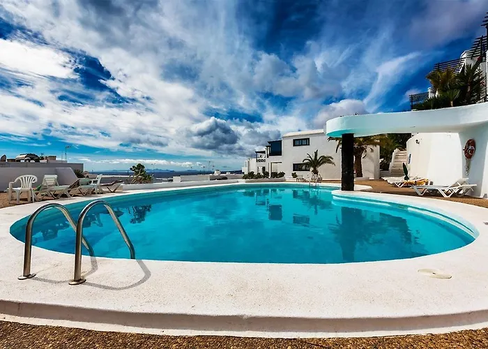 Apartment Wonderful 1 Bed With Big Terrace And Sea View In The Portonovo Complex *